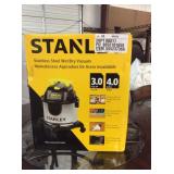 Stanley 4 Gallon Wet/Dry Vacuum