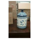 Temptations old world cookie jar, blue