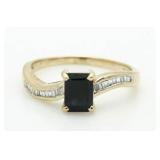 10kt Gold Onyx & Baguette Diamond Ring