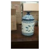 Temptations old world cookie jar, blue