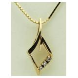 14kt Gold Elegant 3 Stone Diamond Necklace