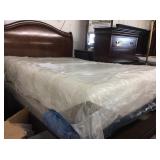 Serta I Comfort Queen Memoary Foam Mattress & Box