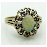 14kt Gold Vintage Opal & Diamond Ring