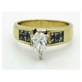 18kt Gold 1.00 ct Pear Cut Diamond Ring