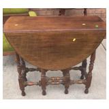 Walnut Vintage Gateleg Table