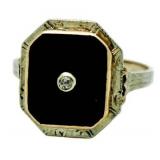 10kt Gold Onxy & Diamond Vintage Estate Ring