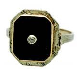 10kt Gold Onxy & Diamond Vintage Estate Ring