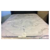 Serta Cliff Haven Plush Queen Mattress & Box