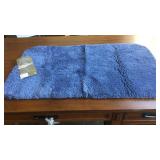 Royal Velvet 20" by 34" Rug