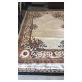 8 x 10 - 100% Wool Rug MSRP $1360