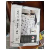 Esstinal Collection Queen Sheet Set