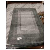 Rug gray 3