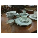 Noritake 30peice dish set