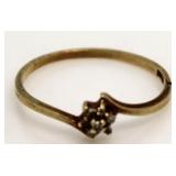 10kt Gold Diamond Flower Ring