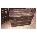 Vintage Flat Top Trunk