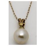 10kt Gold Pearl Pendant