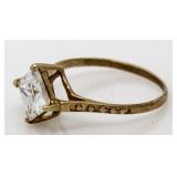 10kt Gold Princess Cut White Topaz Ring