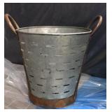 Copper & Aluminum Bucket