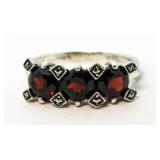 Vintage 2.00 ct Past Present Future Garnet Ring