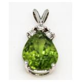 14kt Gold Genuine 7.50 ct Peridot & Diam. Pendant