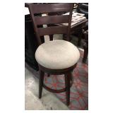 24" Swivel Bar Stool