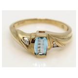 10kt Gold Aquamarine & Diamond Ring