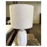 Ashley L177944-5 White Lamp