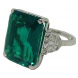 Platinum Art Deco 15.52 ct Emerald & Diamond Ring