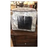 Full - Cadix Comforter Set