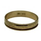 10kt Gold Reeded Edge Wedding Band