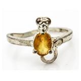 Oval 1.00 ct Yellow Sapphire Ring