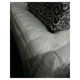 King Plush Pill Top Mattress & Box
