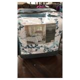 Madison Park Full-Queen 4 pc Coverlet