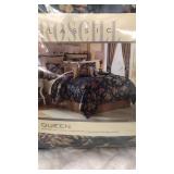Queen $335 Croscill Bedding Set