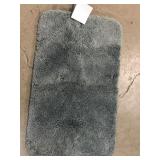 Royal Velvet 20x34 Non Skid Rug