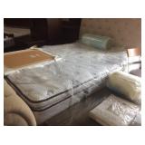 King Serta Castleview Pillow Top Matt& Box