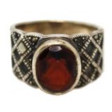 Oval 2.00 ct Garnet Vintage Ring
