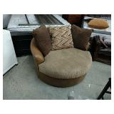 Ashley Large Swivel Chair