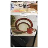 Pfaltzcraft Aria Red 16 pc Dish Set