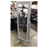 Silver Glamour Lighted Jewelry Box