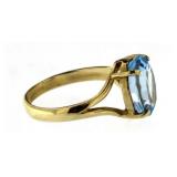 14kt Gold Oval 3.50 ct Blue Topaz Solitaire Ring