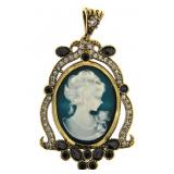 Vintate Style 48 mm Cameo Pendant