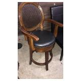 Quality 24" Swivel Stool w