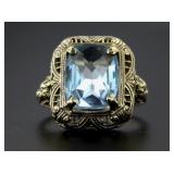 14kt Gold Antique 4.60 ct Blue Topaz Ring