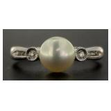 10kt Gold 7.5 mm Pearl & Diamond Ring