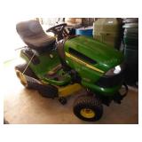 John Deere LA120 automatic lawn tractor w/ 42" de