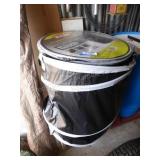 2 collapsible bins/bags