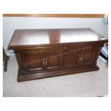 Lane cedar chest 46"w x 20"h x 20"d