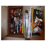 2 boxes office items