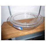2 Pyrex mixing bowls